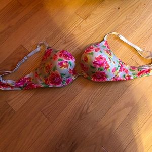 Victoria’s secret bra